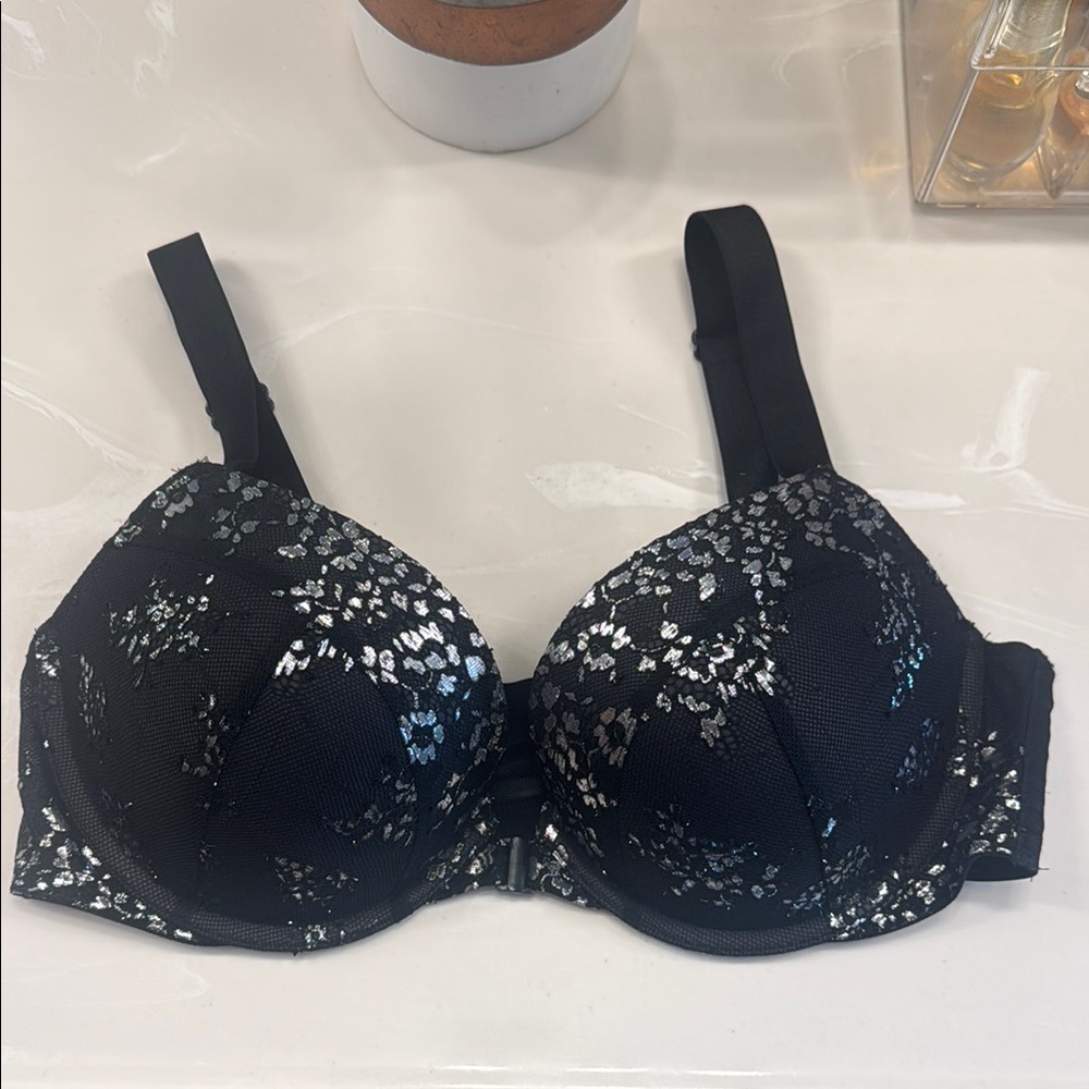 Victoria's Secret Black and Silver Full Coverage Bra Volume Push Up